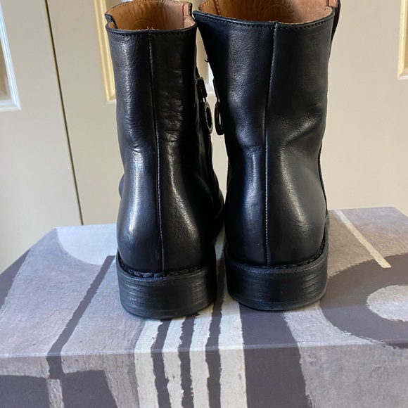 Florentini and Baker - Picture 4 of 5